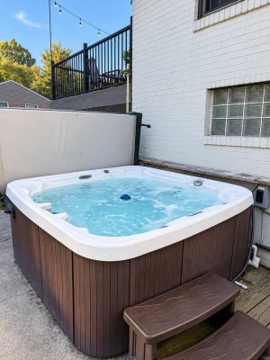 The private hot tub, with steps for an easy way in and out.